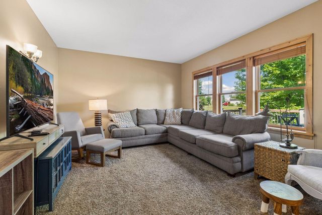 9249 Kaeding Avenue NE, Monticello, MN 55362