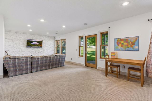 9249 Kaeding Avenue NE, Monticello, MN 55362