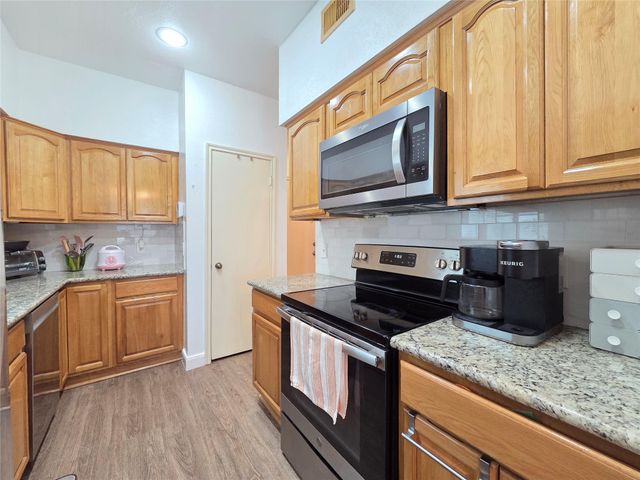 1103 Dulles Avenue 1402, Stafford, TX 77477
