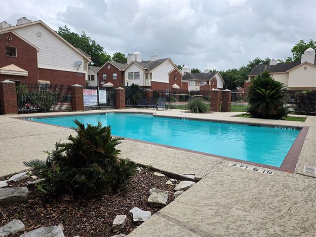 1103 Dulles Avenue 1402, Stafford, TX 77477