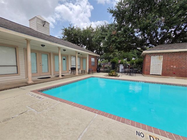 1103 Dulles Avenue 1402, Stafford, TX 77477