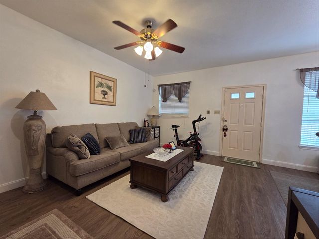 1103 Dulles Avenue 1402, Stafford, TX 77477