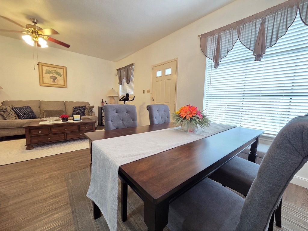 1103 Dulles Avenue 1402, Stafford, TX 77477