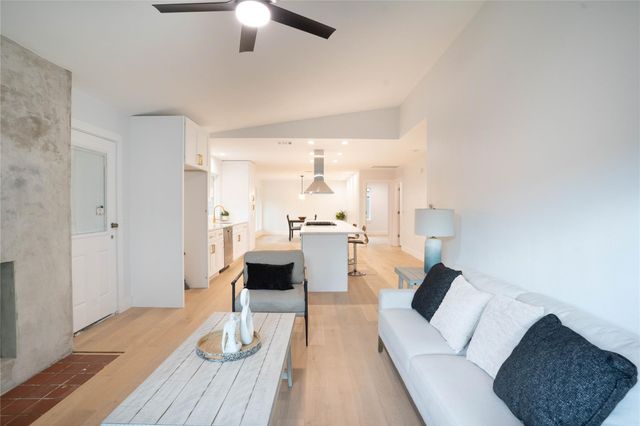 6103 Belfast DR, Austin, TX 78723