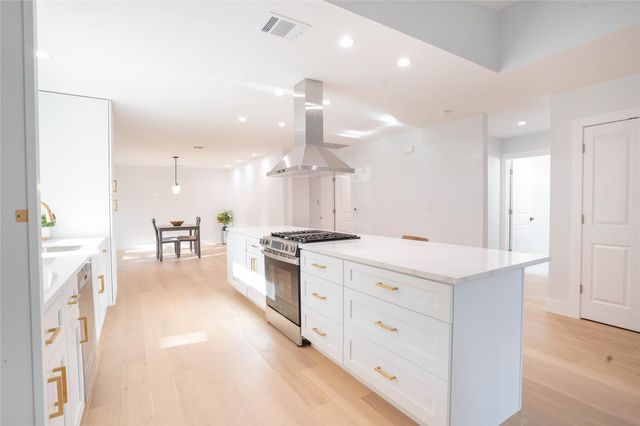 6103 Belfast DR, Austin, TX 78723