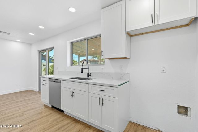 2005 S APACHE Drive, Apache Junction, AZ 85120
