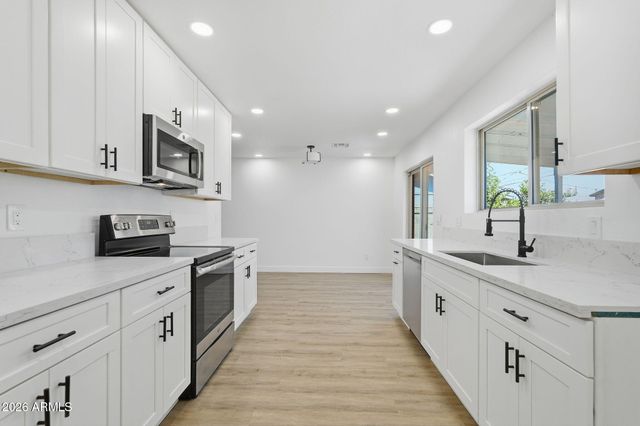 2005 S APACHE Drive, Apache Junction, AZ 85120