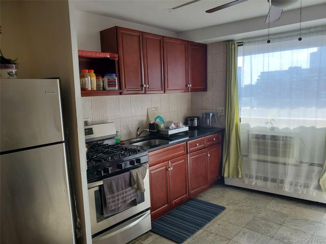 61-35 98th Street 15A, Rego Park, NY 11374