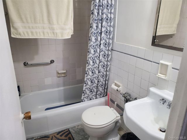 61-35 98th Street 15A, Rego Park, NY 11374