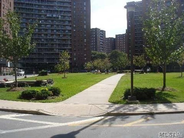 61-35 98th Street 15A, Rego Park, NY 11374