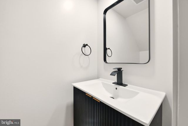 5717 COLON TER, Temple Hills, MD 20748