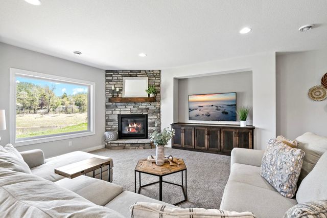 1945 Annika Drive N, Lake Elmo, MN 55042