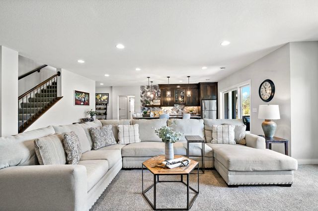 1945 Annika Drive N, Lake Elmo, MN 55042