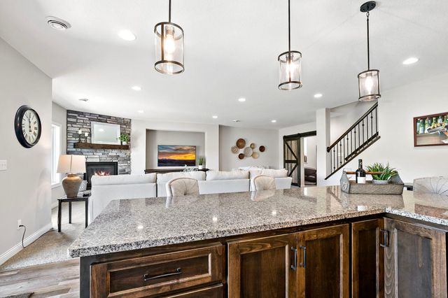 1945 Annika Drive N, Lake Elmo, MN 55042