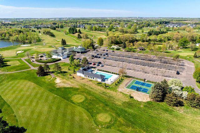 1945 Annika Drive N, Lake Elmo, MN 55042