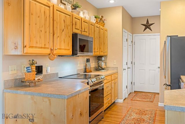 823 Madison Avenue, Ennis, MT 59729