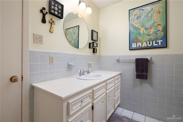 1512 Kerria Avenue, Mcallen, TX 78501