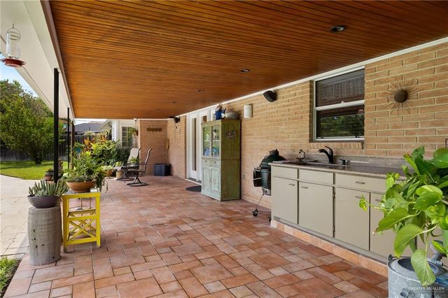 1512 Kerria Avenue, Mcallen, TX 78501