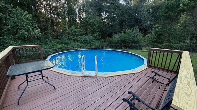 26 S Oaks SE Drive, Cartersville, GA 30121