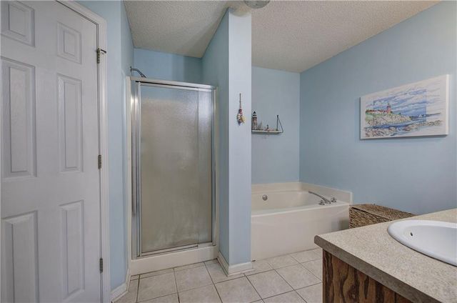 26 S Oaks SE Drive, Cartersville, GA 30121