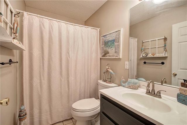 26 S Oaks SE Drive, Cartersville, GA 30121