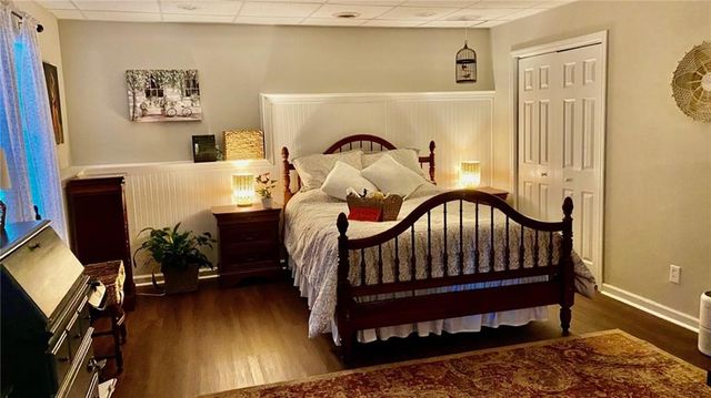 26 S Oaks SE Drive, Cartersville, GA 30121