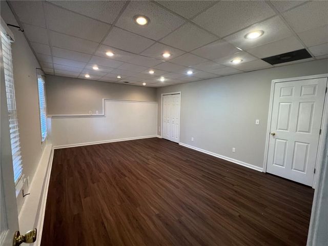 26 S Oaks SE Drive, Cartersville, GA 30121