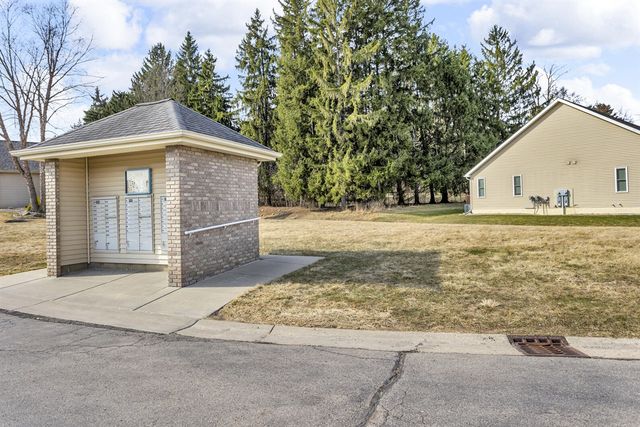 2963 Countryside Lane, Jackson, MI 49203