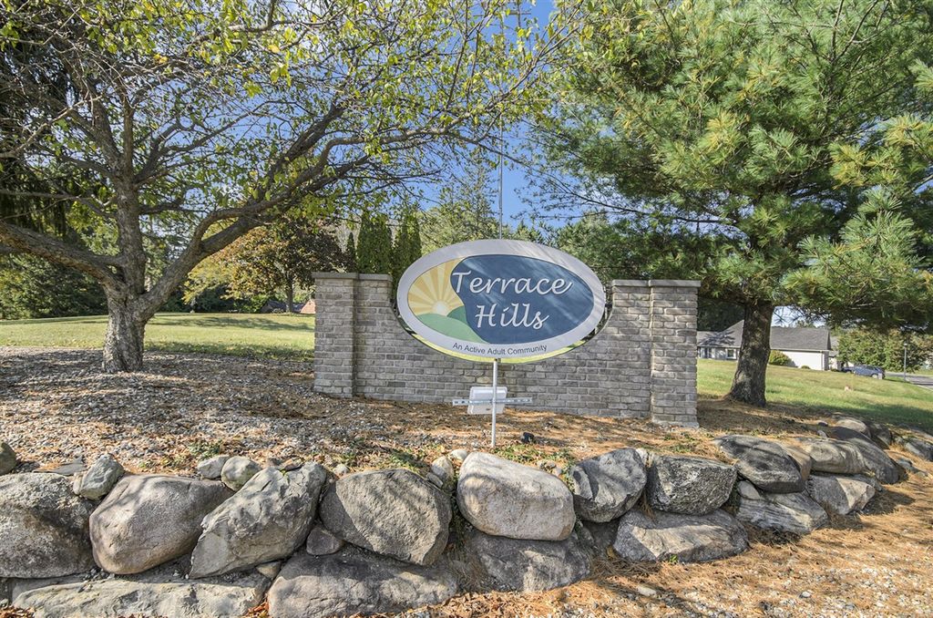 2963 Countryside Lane, Jackson, MI 49203