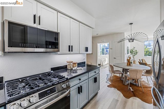 2407 Telegraph Ave 506, Oakland, CA 94612