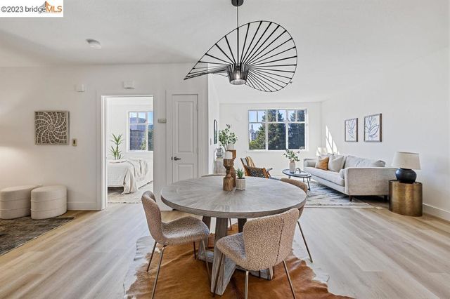 2407 Telegraph Ave 506, Oakland, CA 94612