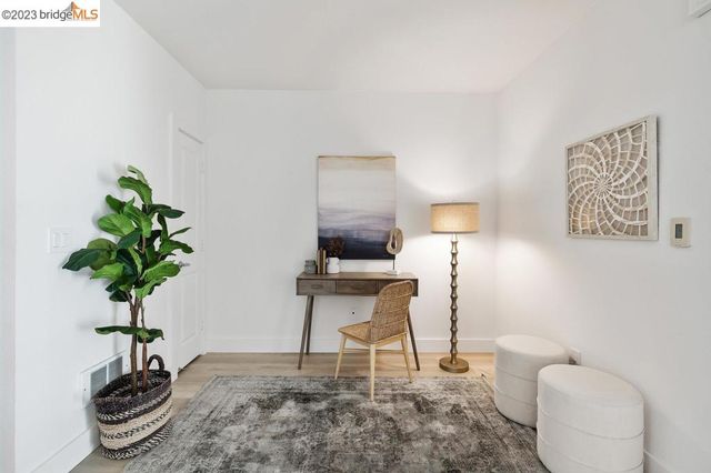 2407 Telegraph Ave 506, Oakland, CA 94612