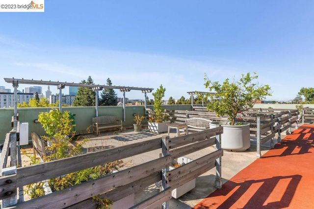 2407 Telegraph Ave 506, Oakland, CA 94612