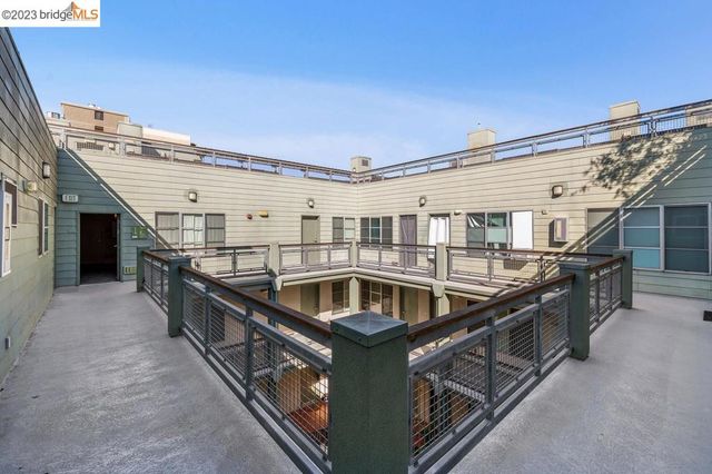 2407 Telegraph Ave 506, Oakland, CA 94612