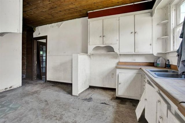 516 W Morgan Street, Denison, TX 75020