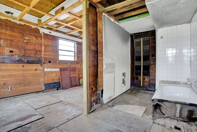 516 W Morgan Street, Denison, TX 75020