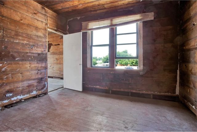 516 W Morgan Street, Denison, TX 75020