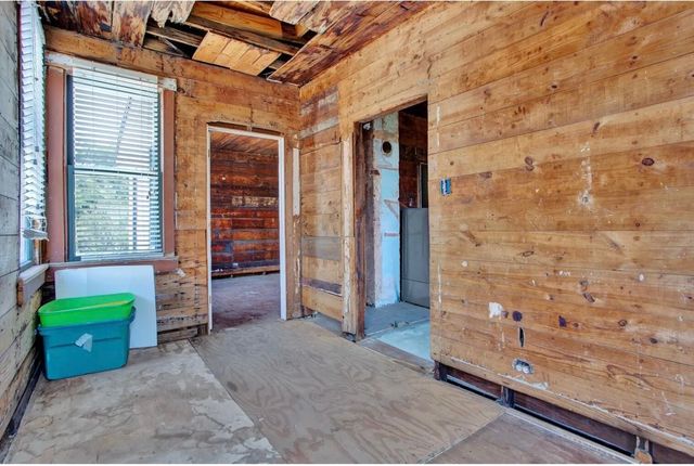 516 W Morgan Street, Denison, TX 75020