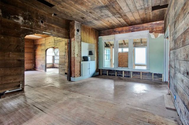 516 W Morgan Street, Denison, TX 75020