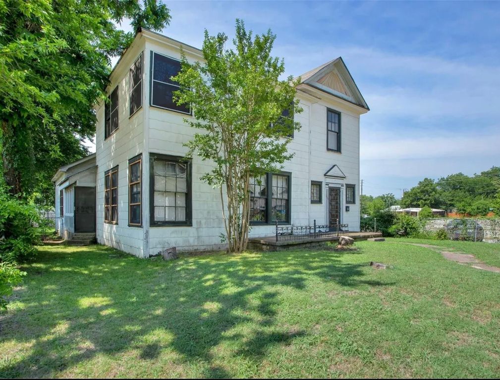 516 W Morgan Street, Denison, TX 75020
