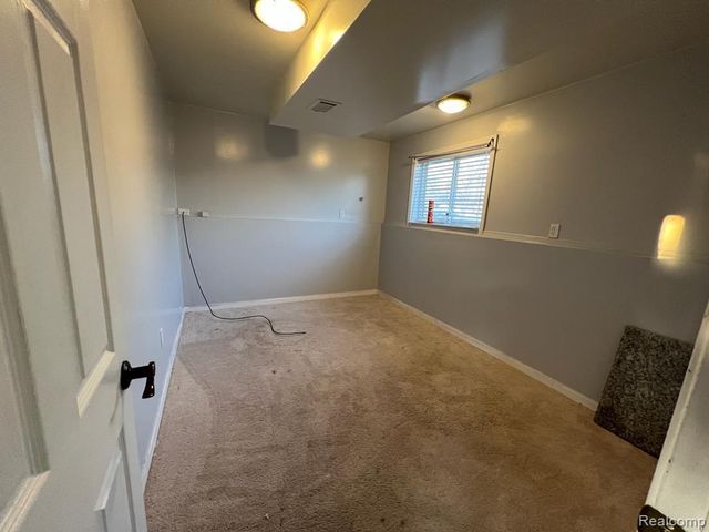 32291 RYAN Road, Warren, MI 48092