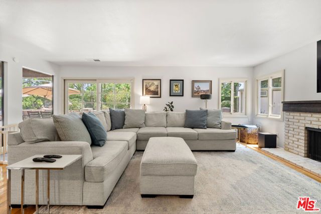 29003 Indian Ridge Court, Agoura Hills, CA 91301