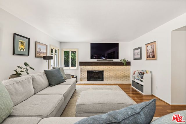 29003 Indian Ridge Court, Agoura Hills, CA 91301