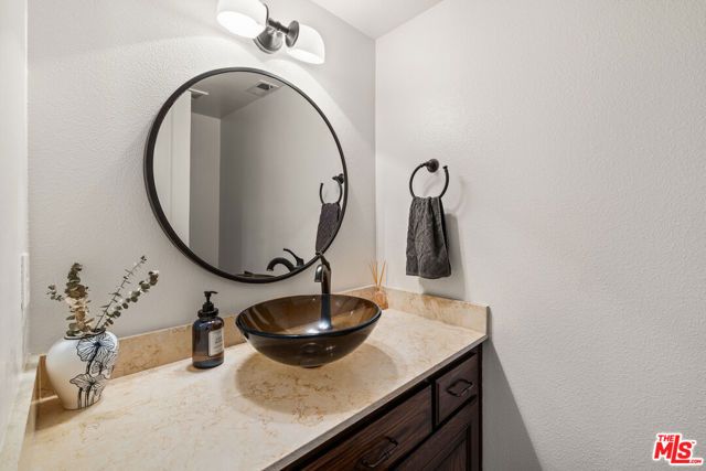 29003 Indian Ridge Court, Agoura Hills, CA 91301