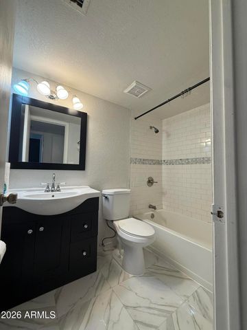 10201 N 8TH Place A, Phoenix, AZ 85020