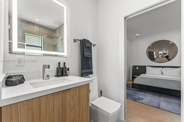 445 NE 76th St, Miami, FL 33138