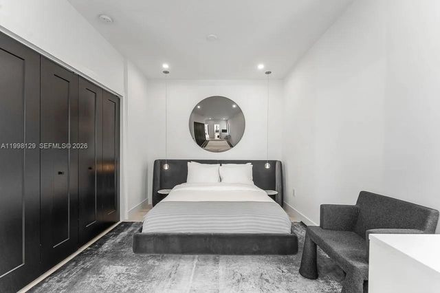 445 NE 76th St, Miami, FL 33138