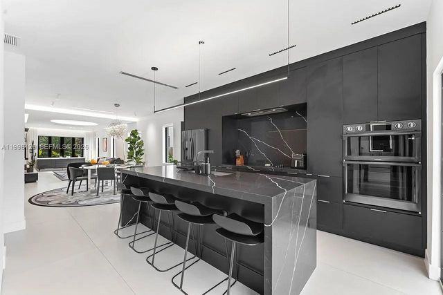 445 NE 76th St, Miami, FL 33138