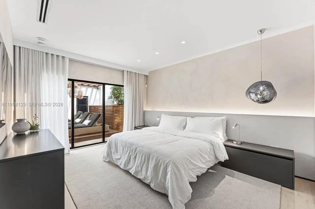 445 NE 76th St, Miami, FL 33138