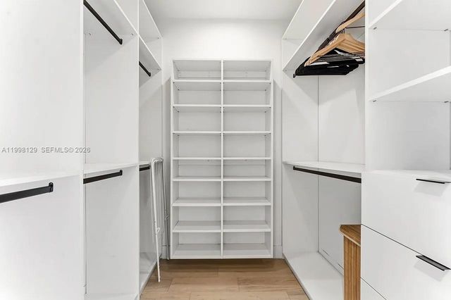 445 NE 76th St, Miami, FL 33138